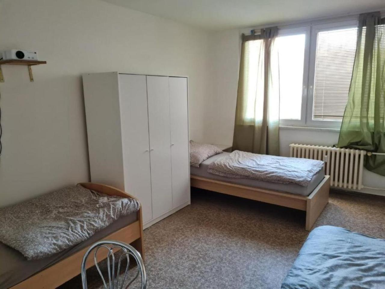Modern Urban Loft Apartment Опава Экстерьер фото